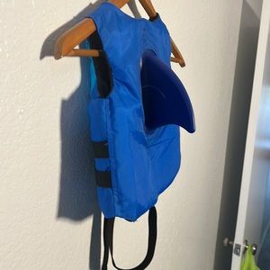 Cute shark kids flotation vest for 30 to 50 pounds